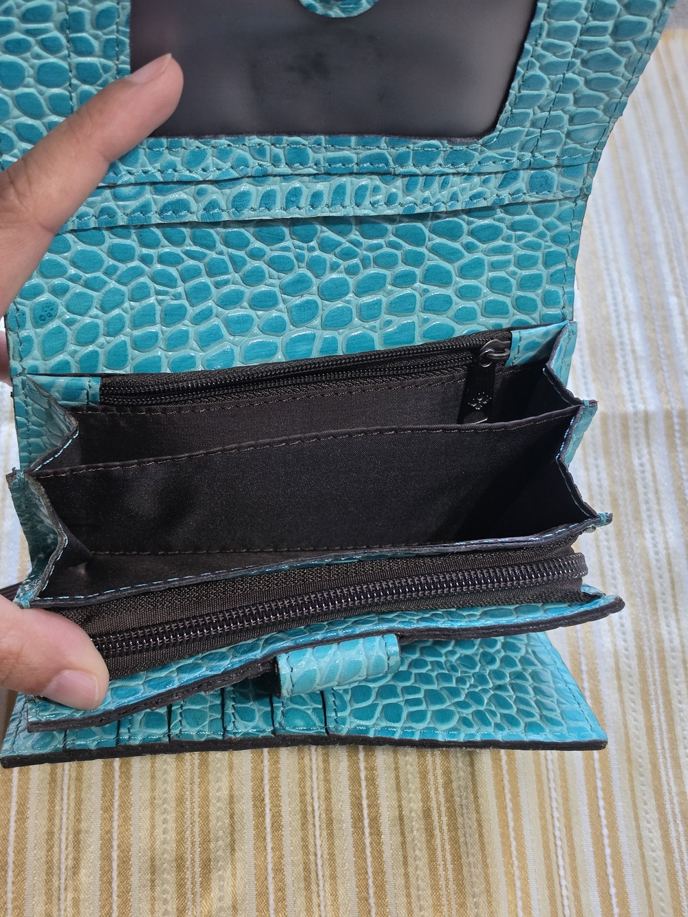 Patricia Nash Wallet - Picture 6 of 10